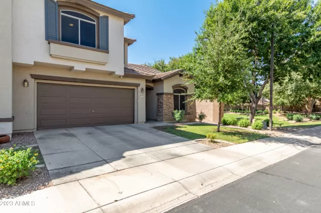 MLS: 6601535 Condo For Sale