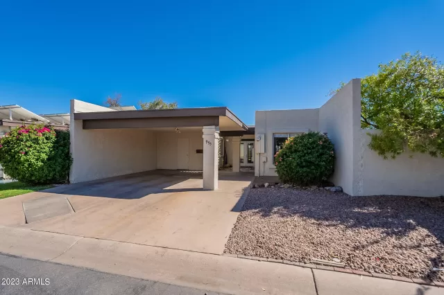 MLS: 6601563 Condo For Sale