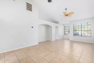 Photo #4: 6602348 Listing