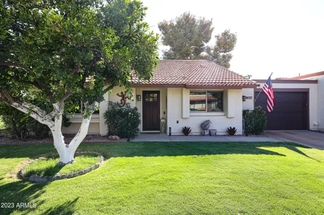 MLS: 6602378 Condo For Sale