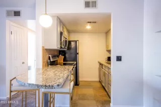 Photo #6: 6602450 Listing 