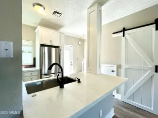 Photo #4: 6602554 Listing