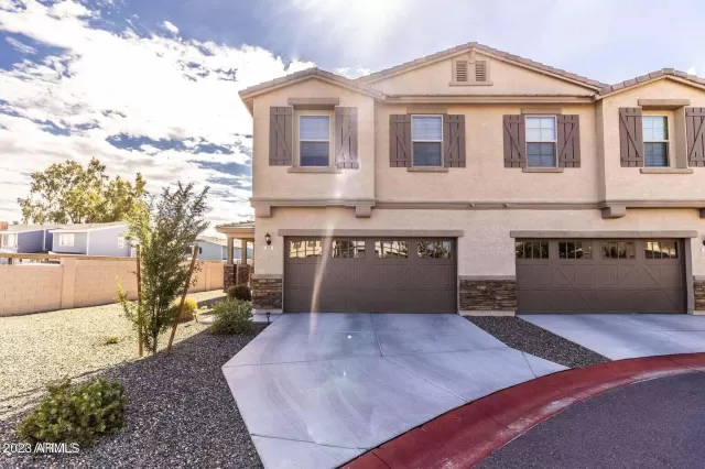 MLS: 6602588 Condo For Sale