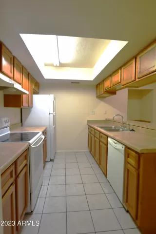Photo #5: 6603073 Listing