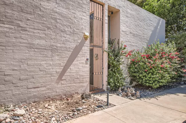 MLS: 6603576 Condo For Sale