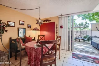 Photo #4: 6603576 Listing