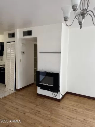 Photo #3: 6603755 Listing