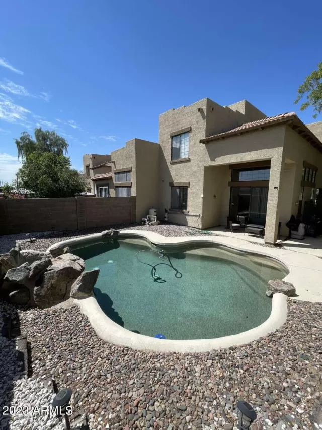 MLS: 6603897 Condo For Sale