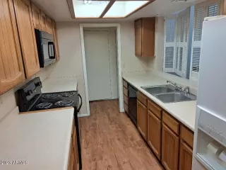 Photo #2: 6604181 Listing