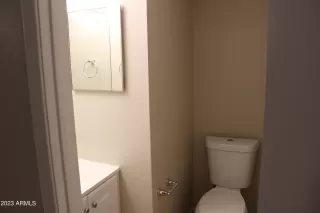 Photo #5: 6604407 Listing