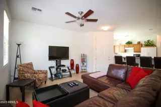 Photo #6: 6604553 Listing