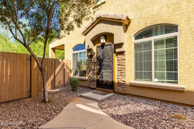 MLS: 6604611 Condo For Sale