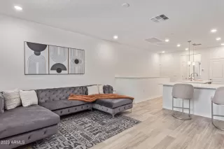 Photo #1: 6604744 Listing 