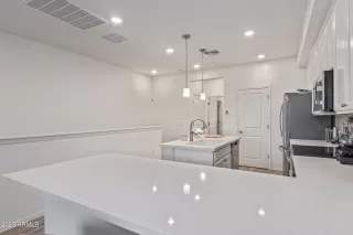 Photo #3: 6604744 Listing 