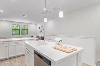 Photo #4: 6604744 Listing 