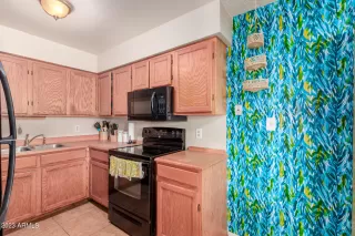 Photo #5: 6604795 Listing