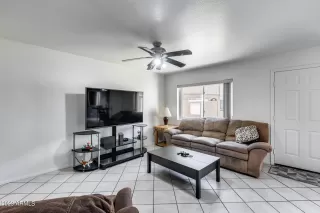 Photo #6: 6605121 Listing 