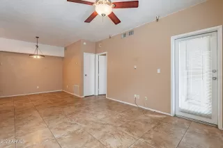 Photo #5: 6605617 Listing