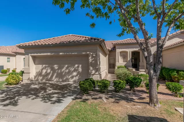 MLS: 6605786 Condo For Sale