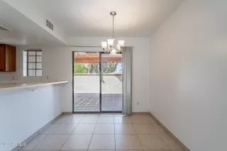 Photo #5: 6606242 Listing
