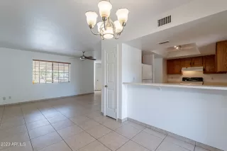 Photo #6: 6606242 Listing