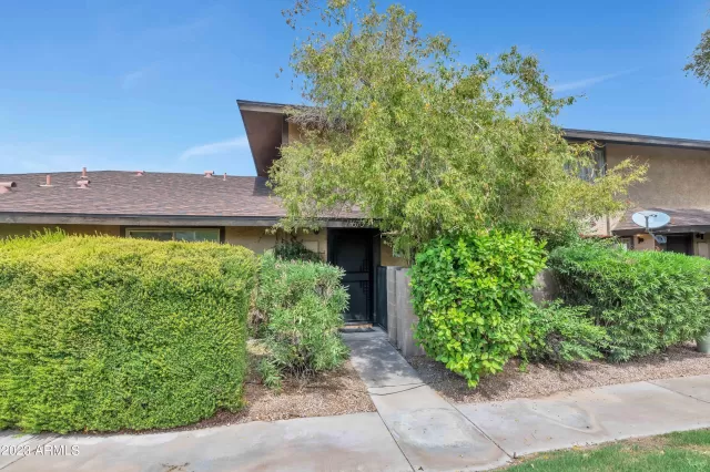 MLS: 6606417 Condo For Sale