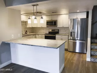 Photo #5: 6606433 Listing 