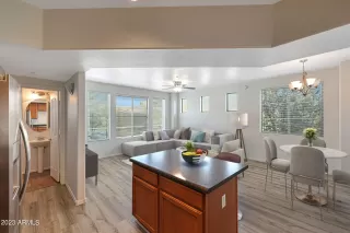 Photo #2: 6606453 Listing