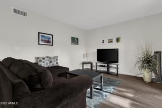 Photo #4: 6606570 Listing 