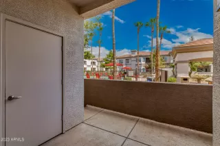 Photo #5: 6606770 Listing