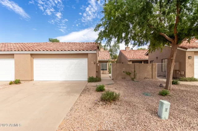 MLS: 6606895 Condo For Sale