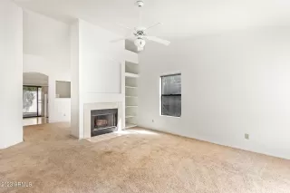 Photo #4: 6606895 Listing