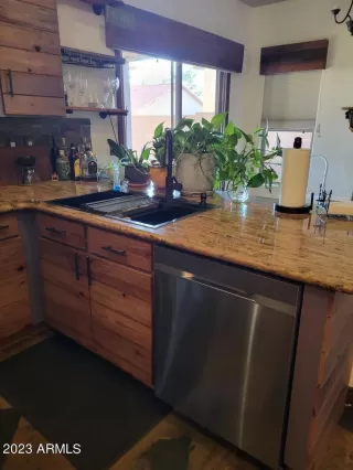 Photo #4: 6607283 Listing 