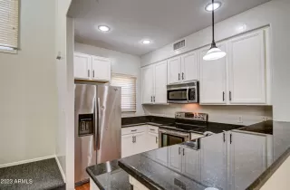 Photo #5: 6607383 Listing