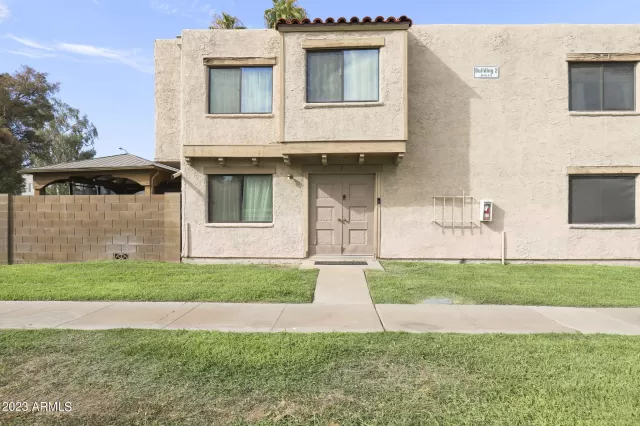 MLS: 6607673 Condo For Sale