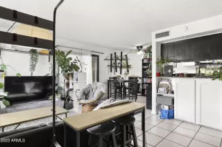 Photo #3: 6607673 Listing