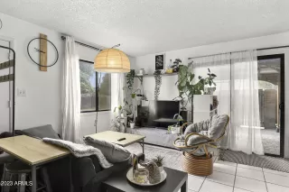 Photo #4: 6607673 Listing