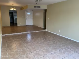 Photo #6: 6607789 Listing