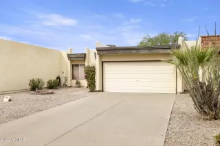 Photo #2: 6607949 Listing 