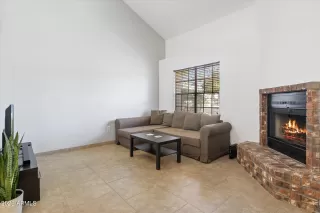 Photo #3: 6607976 Listing