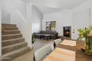 Photo #4: 6607976 Listing