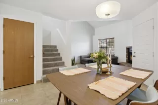 Photo #6: 6607976 Listing