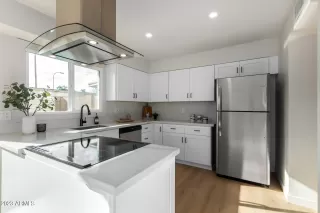 Photo #3: 6608186 Listing