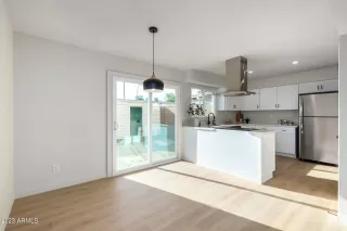 Photo #4: 6608186 Listing