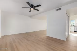 Photo #6: 6608186 Listing