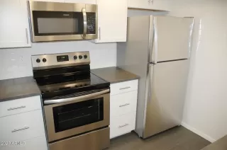 Photo #2: 6608413 Listing 