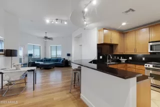 Photo #2: 6608438 Listing