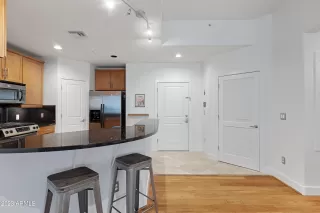 Photo #3: 6608438 Listing