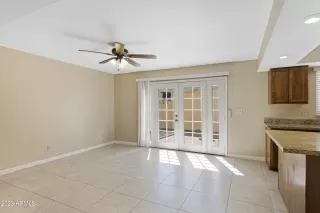 Photo #6: 6608678 Listing