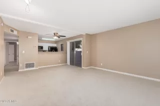 Photo #6: 6608757 Listing